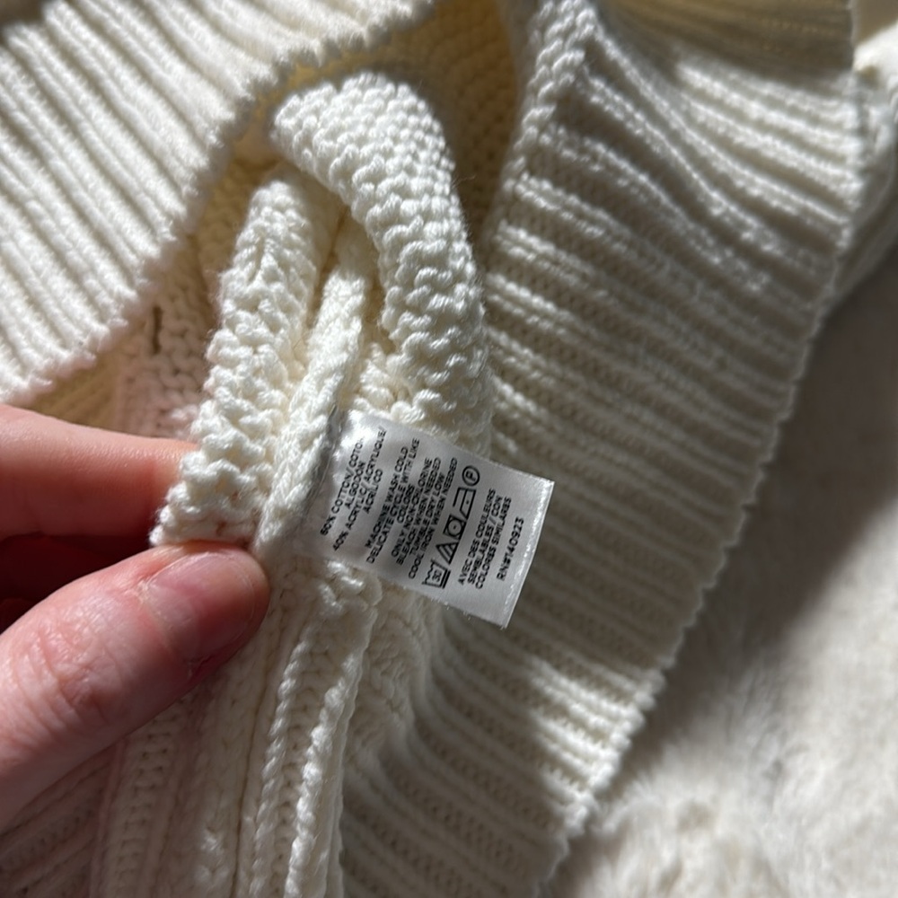NWOT Size XS LOFT pointelle and bone sweater - Picture 9 of 9